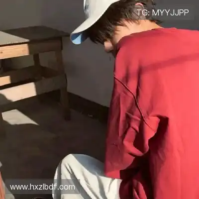 何凡菁